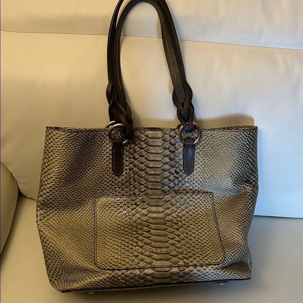 ⭐️ SALE!!! Dooney & Bourke Snake Print Pammy Tote Bag Purse 👜 New with COA